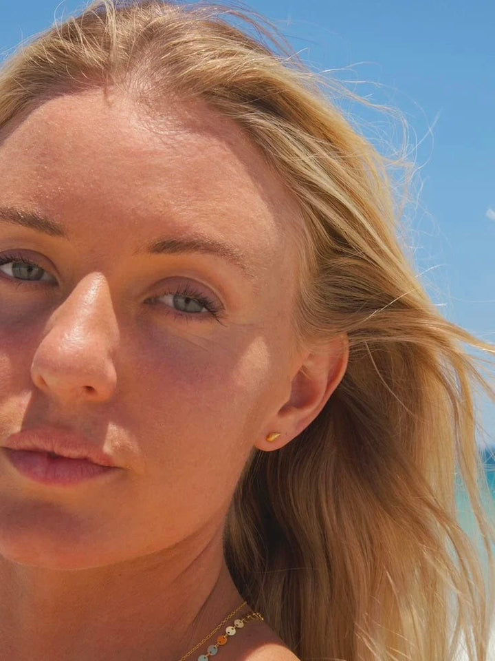 Cari Conch Shell Gold Shell Studs