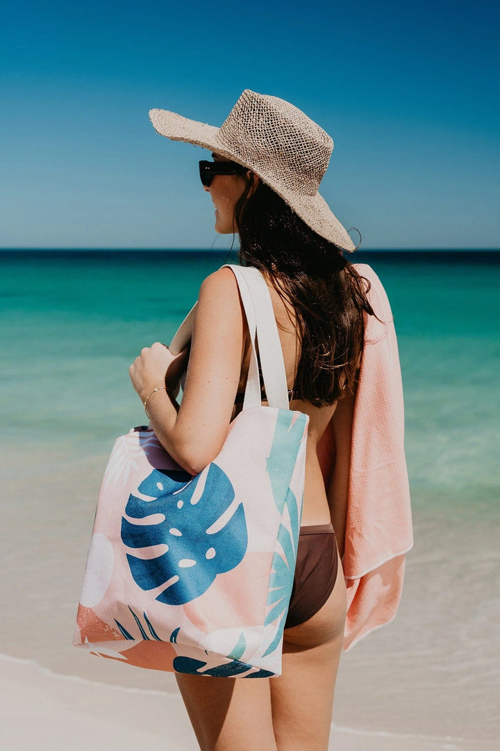 Good Vibes™ Beach Bag With Inner Pocket - Pink Blush Palm